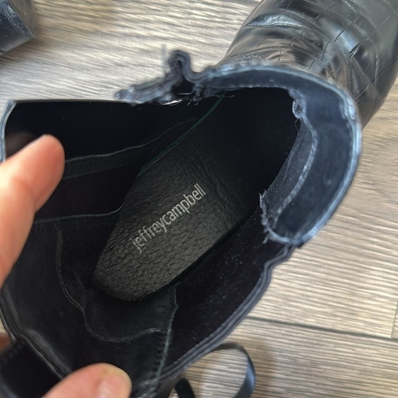 Black Jeffery Campbell crocodile embossed leather boots size 8 - Picture 9 of 13